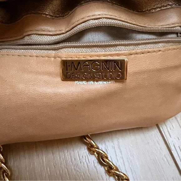 Vintage I Magnin Gold Quilted Drawstring cross body Chain Strap and tassels - Picture 5 of 15